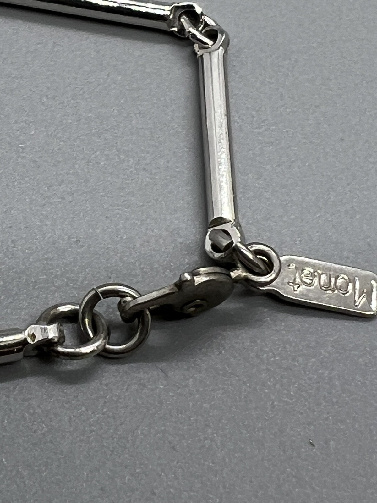 MONET MCM Abstract Triangular Pendant Silver Tone Necklace Vintage 26″