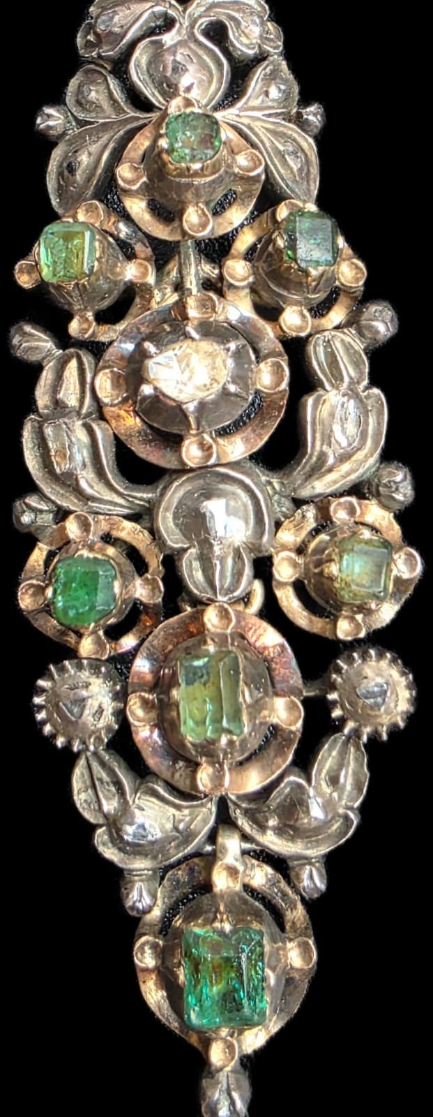 Antique Victorian Gold Parure Set Earrings Pendant Diamonds Emeralds Ca 1850