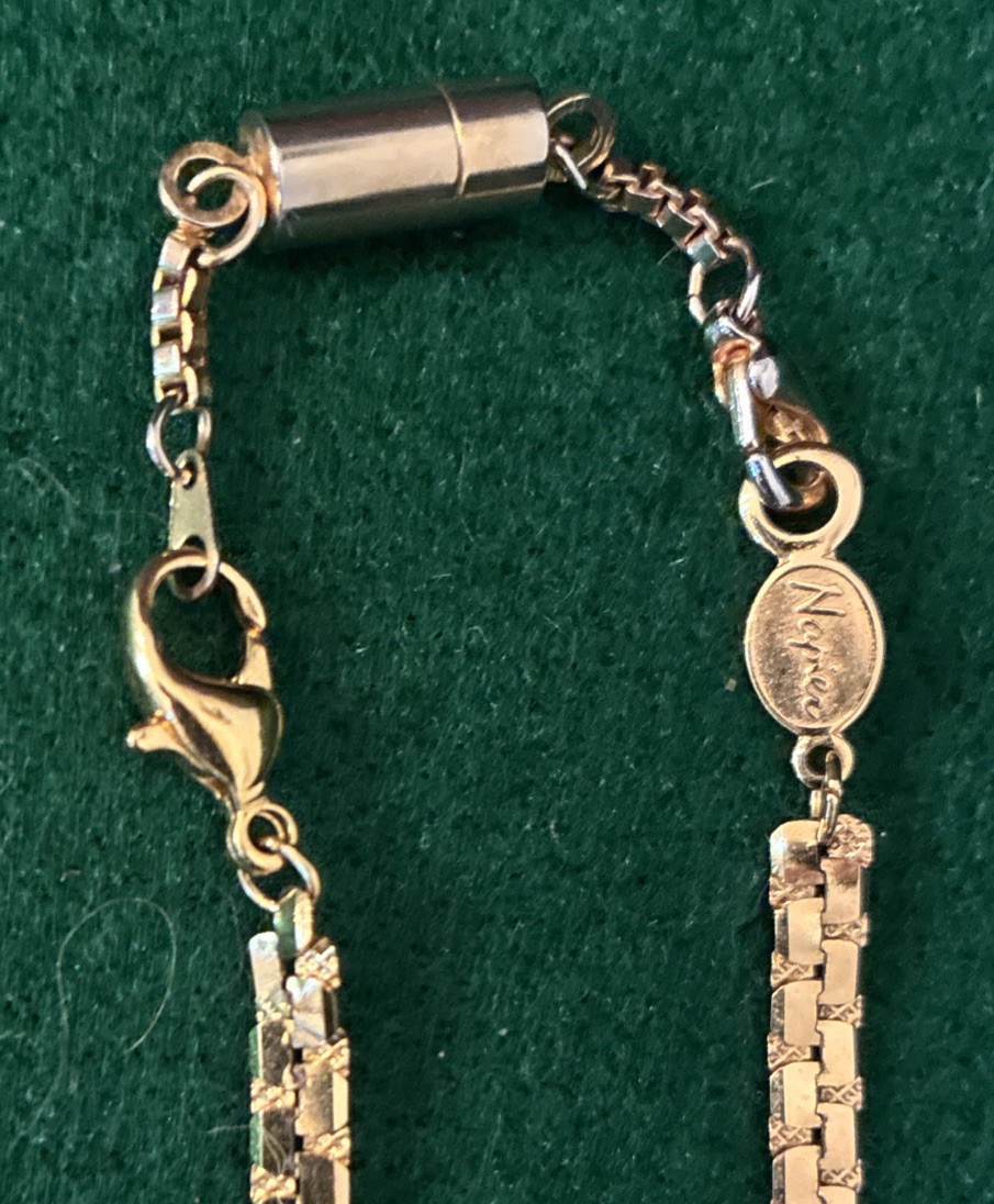 4 Classic Thin Gold tone Flat Chain Shiny Necklace (3) & Bracelet NAPIER & Other
