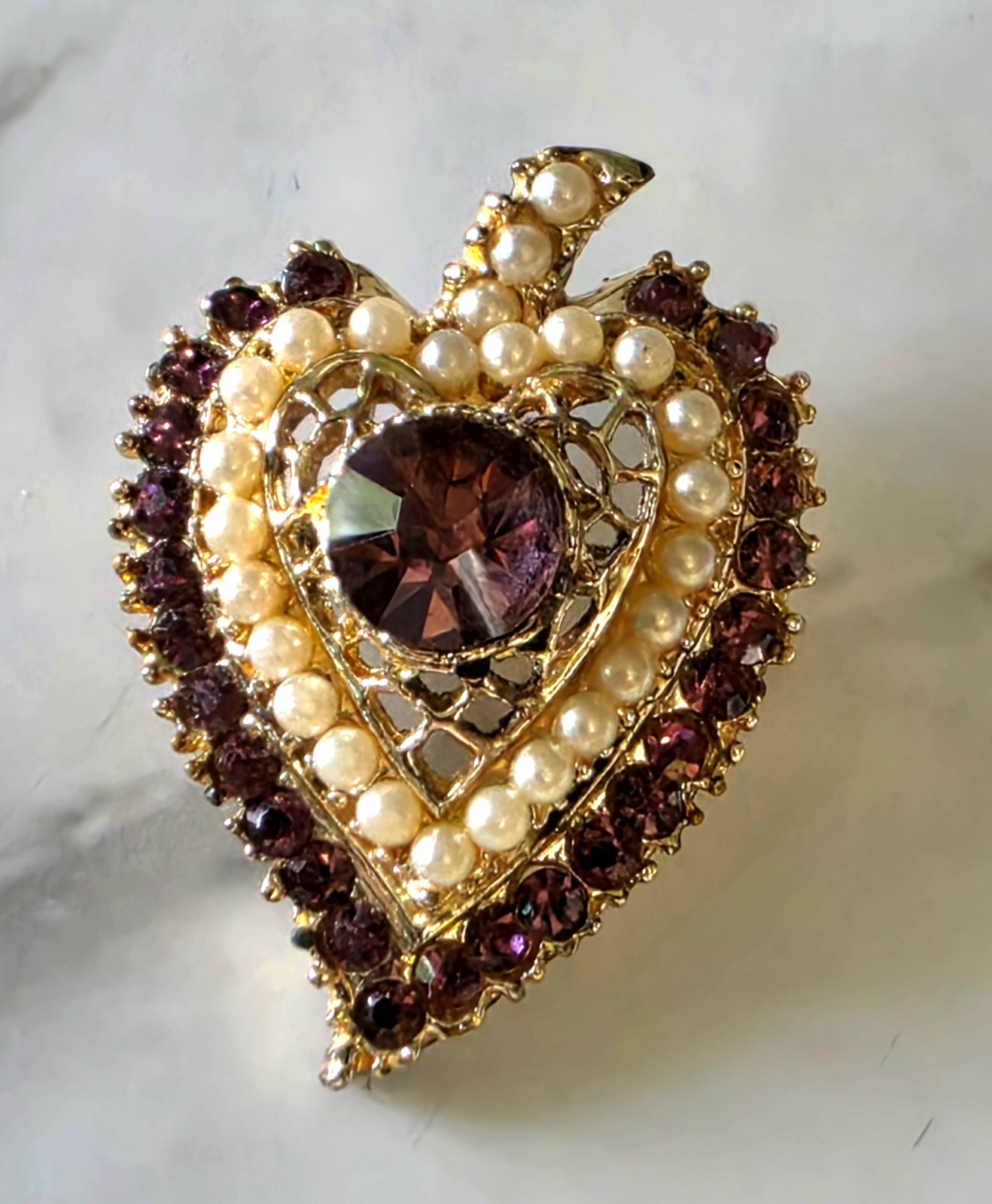 Vtg Victorian Style Purple Rhinestone & Faux Pearl Sweetheart/ Strawberry Brooch