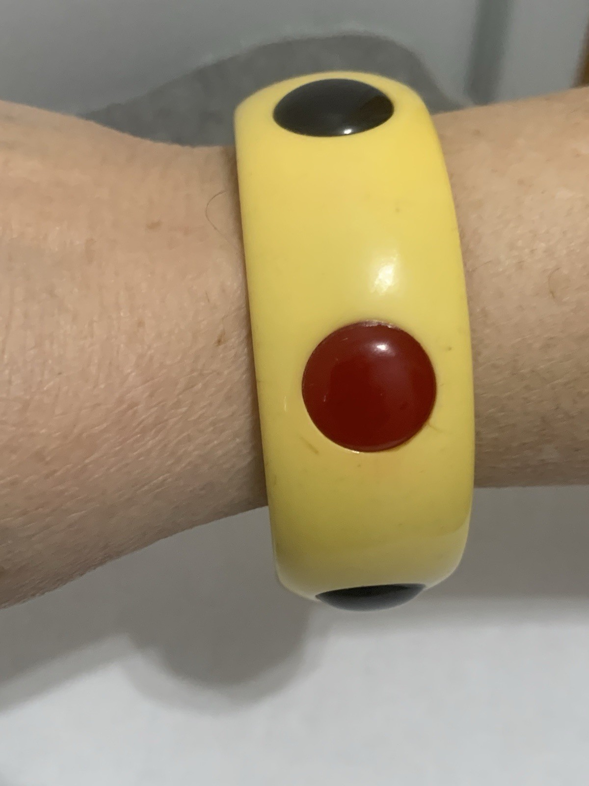 Rare Vintage Raised Red & Black Polka Dot Bakelite Bangle Bracelet Beautiful WoW