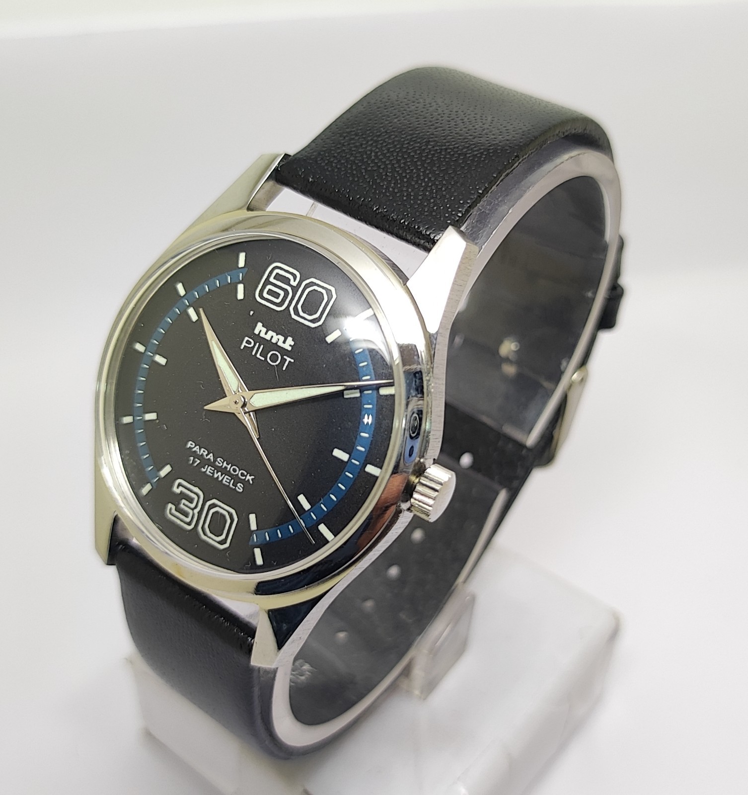 Vintage Hmt Pilot Black Dial 17 Jewels Para Shock Mechanical hand winding Watch