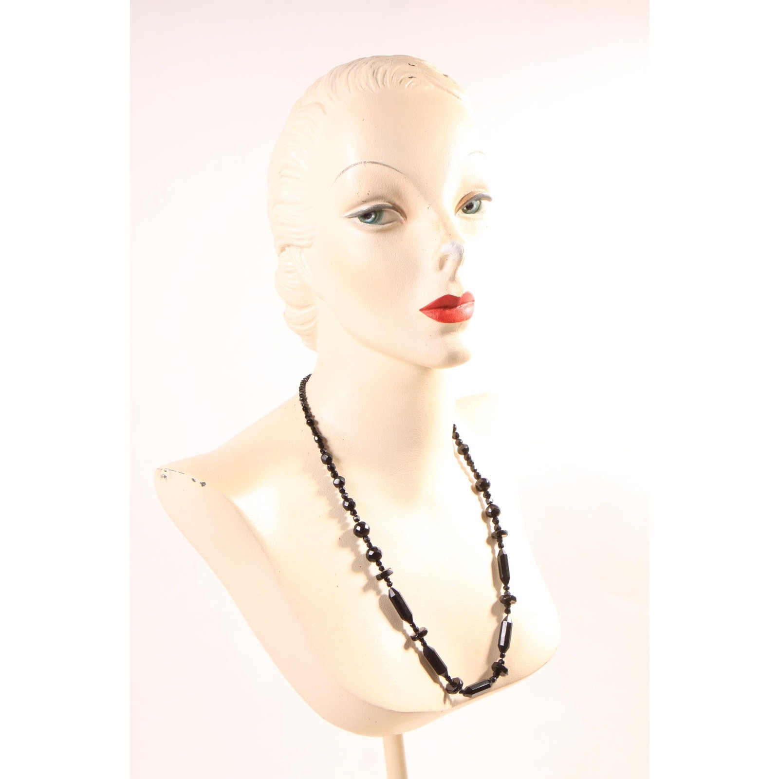 1950s Black Faceted Oval, Rounded and Disc Shaped Glass Beaded Necklace