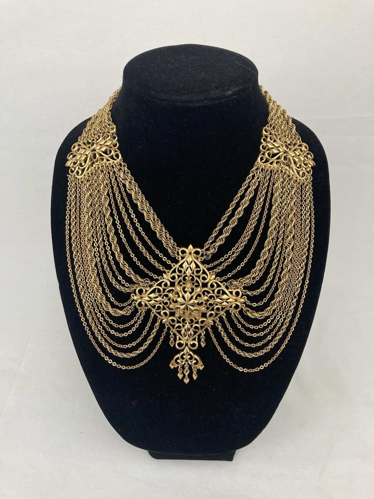 Vintage 1969 Monet Festoon Necklace Gold Tone Statement Piece Rare Excellent