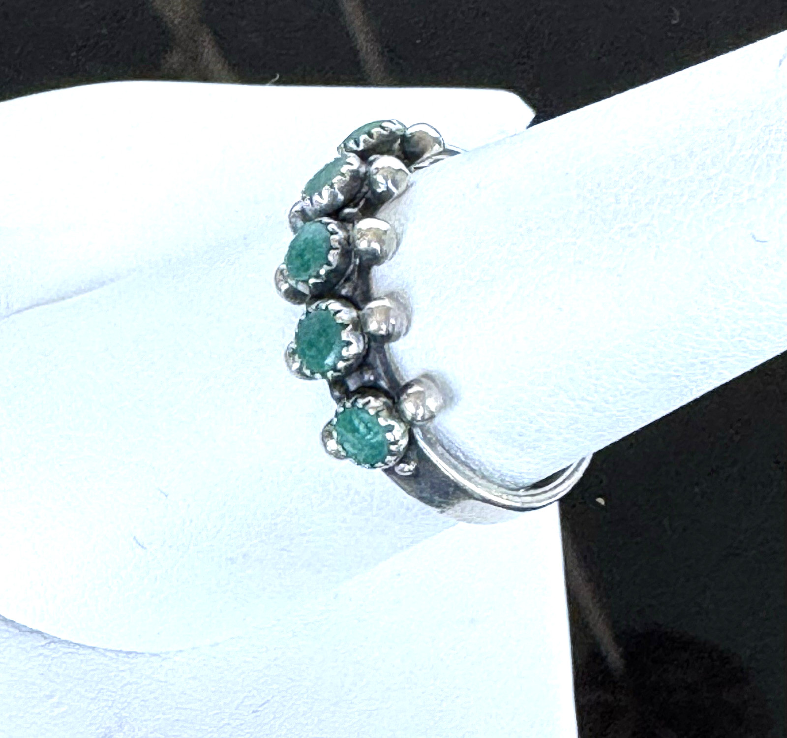Vintage Sterling Silver Green Stone Ring Size 7.5 Southwestern Style Band