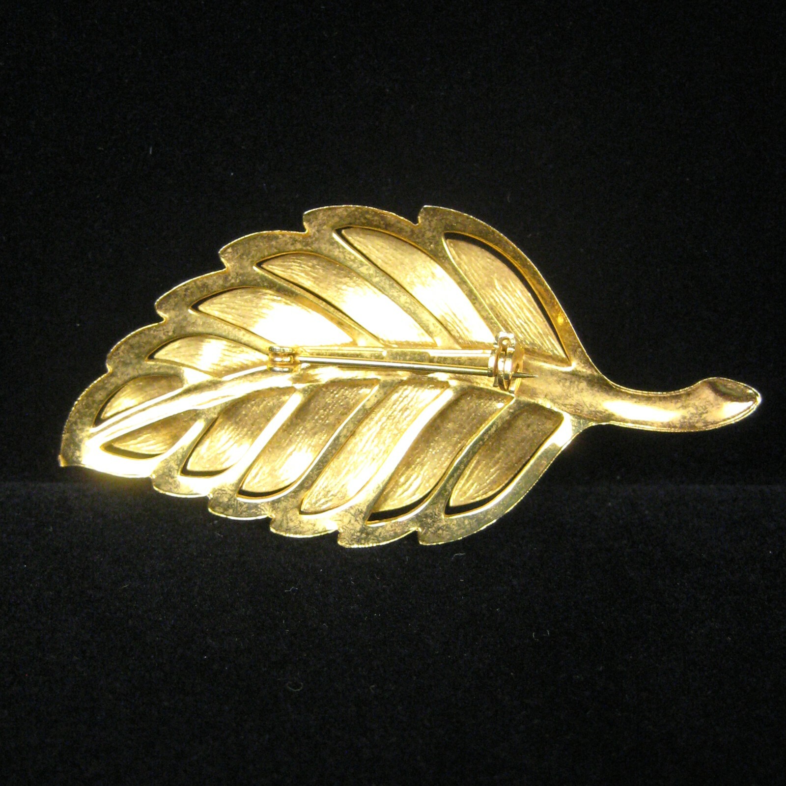 Leaf Pin Brooch 2.8 In Vintage Goldtone Open Work Stem Leaves Women Estate