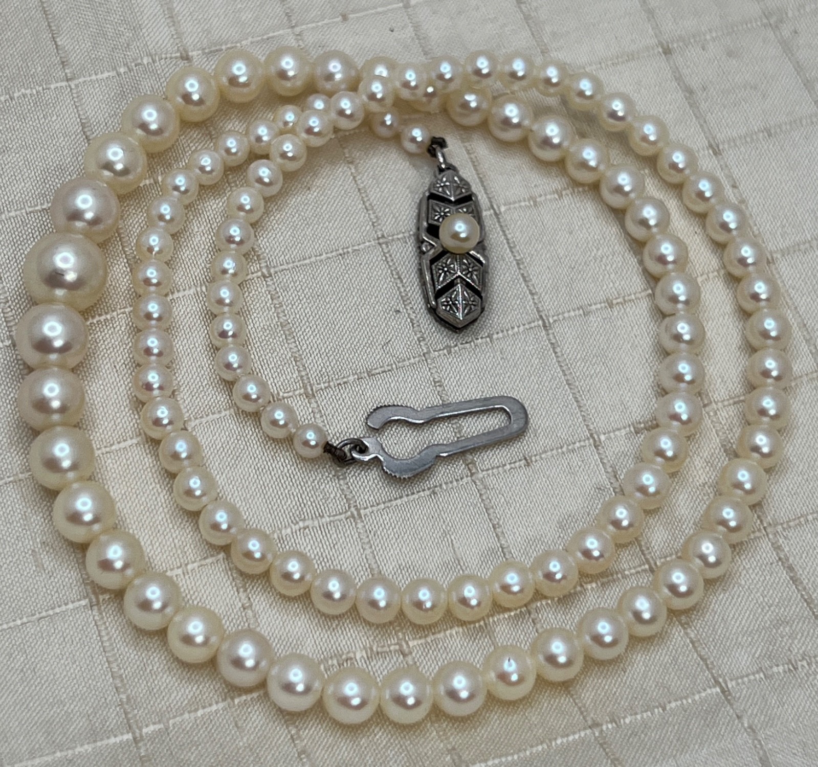Vintage Mikimoto Pearl Necklace Silver Clasp 16″ Made in Japan