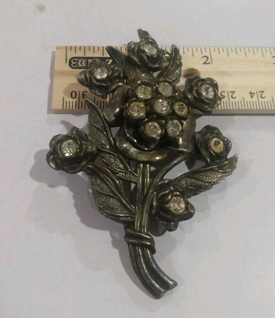 Little Nemo Rhinestone Brooch 1940s Clear Gun Metal Tone VTG Floral Bouquet 3.5″