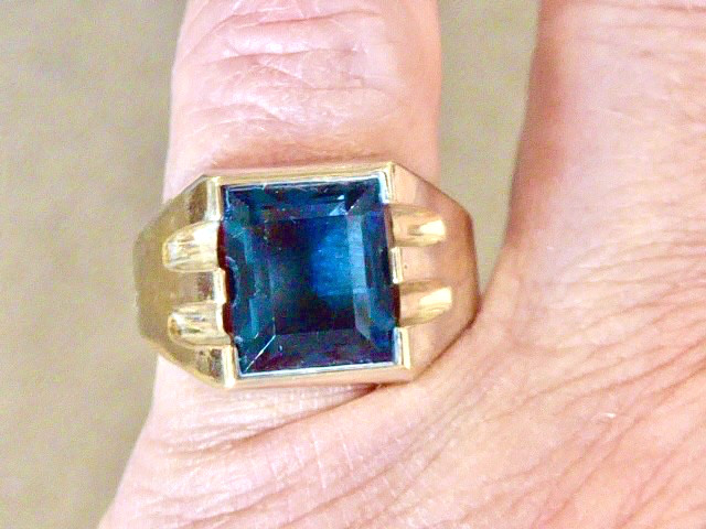 SIGNED V C VINTAGE 10K YELLOW GOLD FILLED NEW OLD STOCK 70’S SIZE 11 BLUE RING