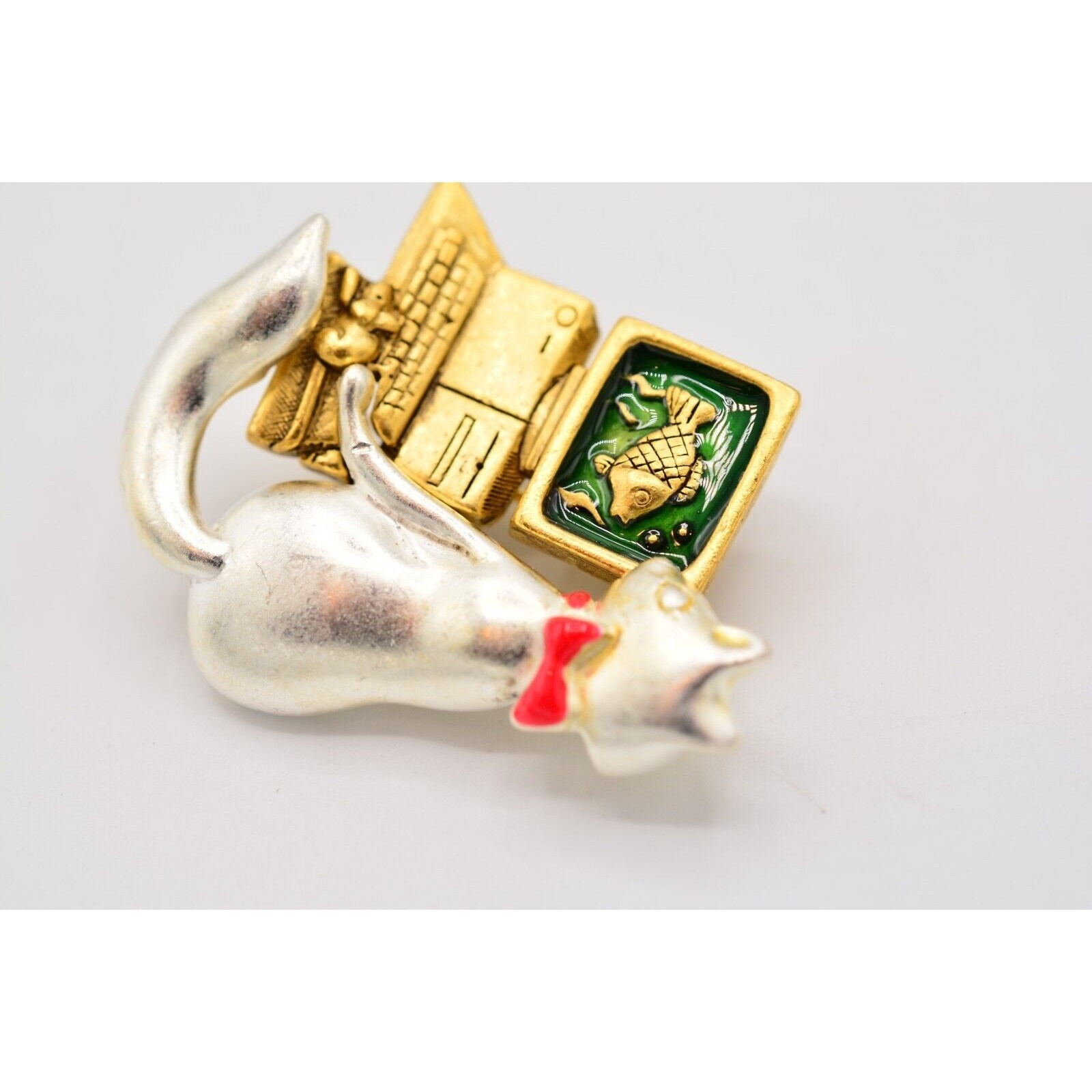Danecraft Vintage Cat Fish Pin Brooch Computer Screen Saver Funny NOS 80s BinA7