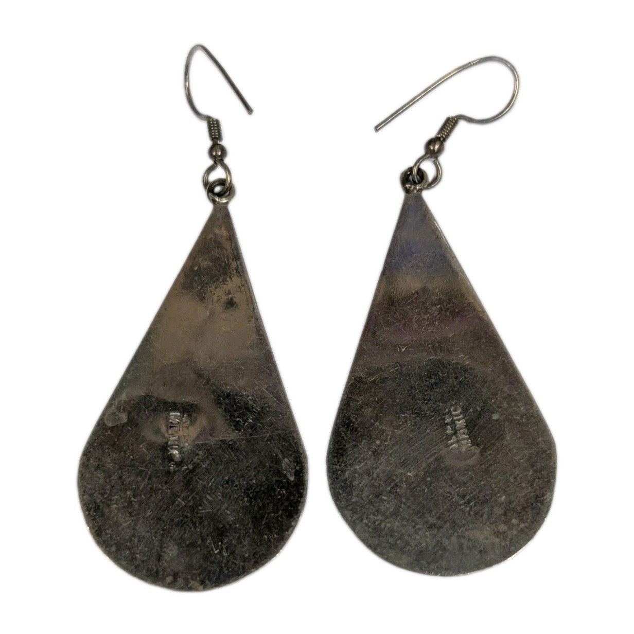 Vintage Alpaca Mexico black earrings with mother of pearl and abalone flower