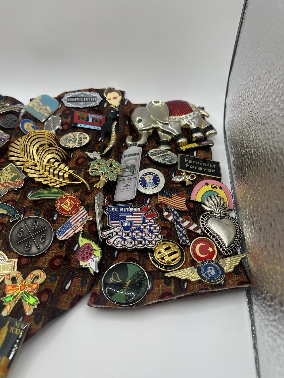 Assorted Vintage Pins In Rhinestones ~ Faux Pearls ~ Gold & Silver Tone