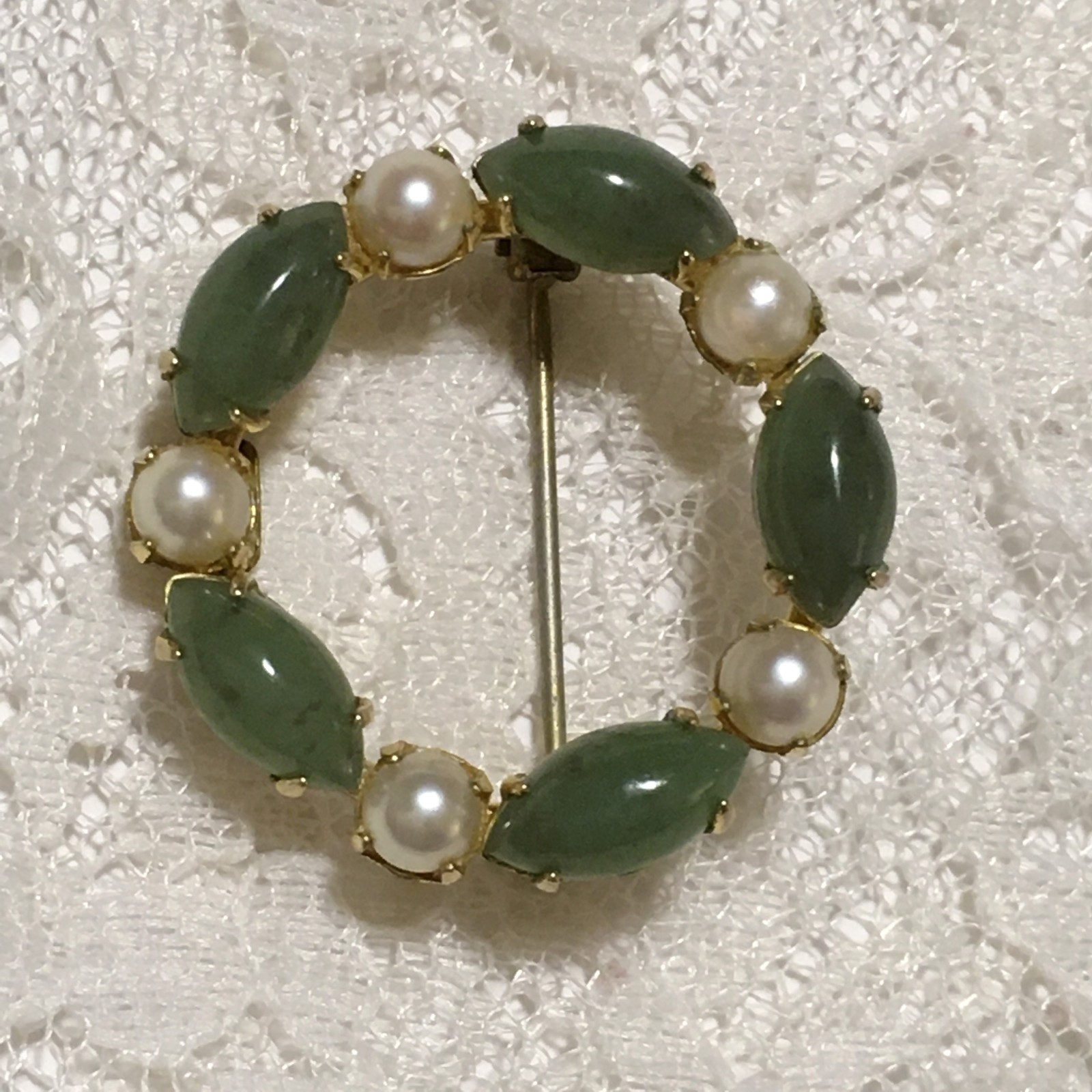 Vintage Sorrento Brooch Gold Filled 1/20 12K GF marked Jade Pearls Spring Brooch