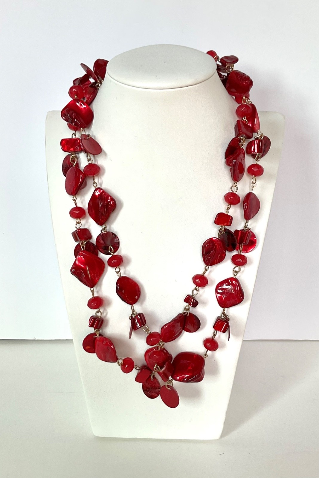 Lot of 6 vintage costume jewelry pieces in red/gold tone shades
