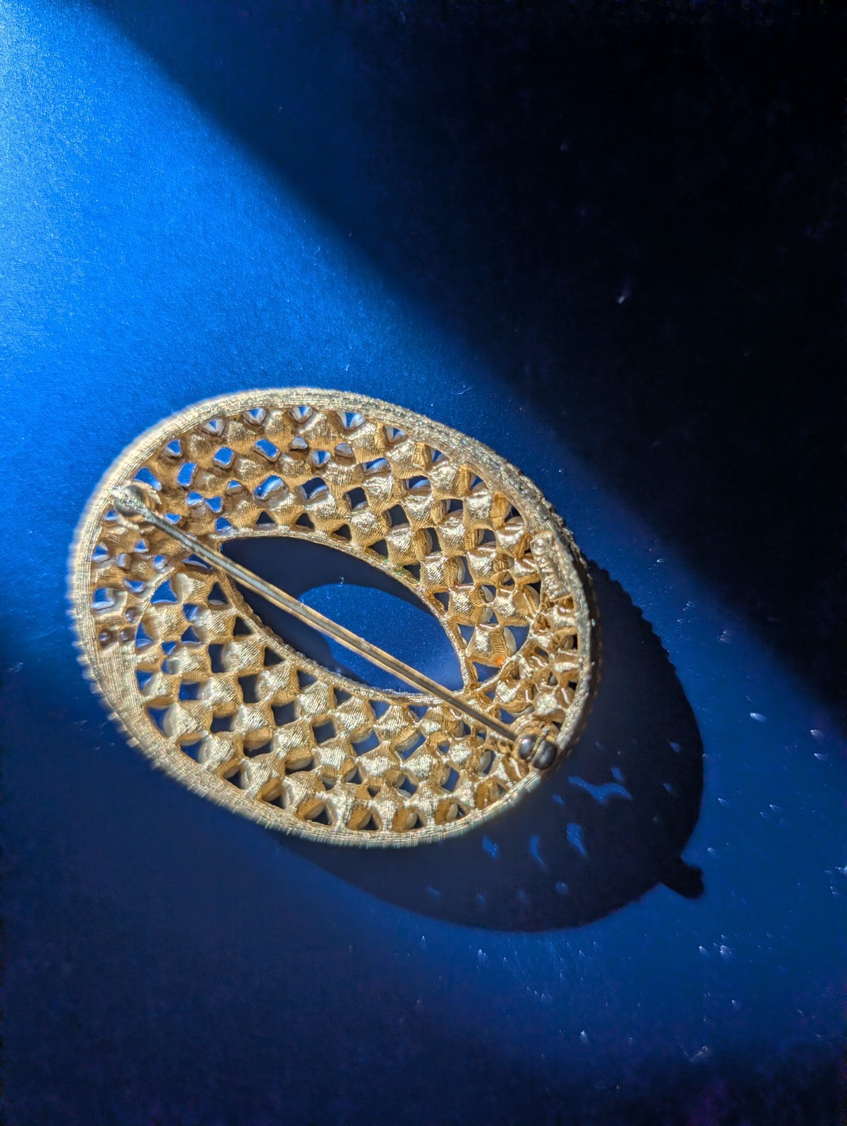 Vintage Trifari Faux Pearl & Gold Tone Brooch