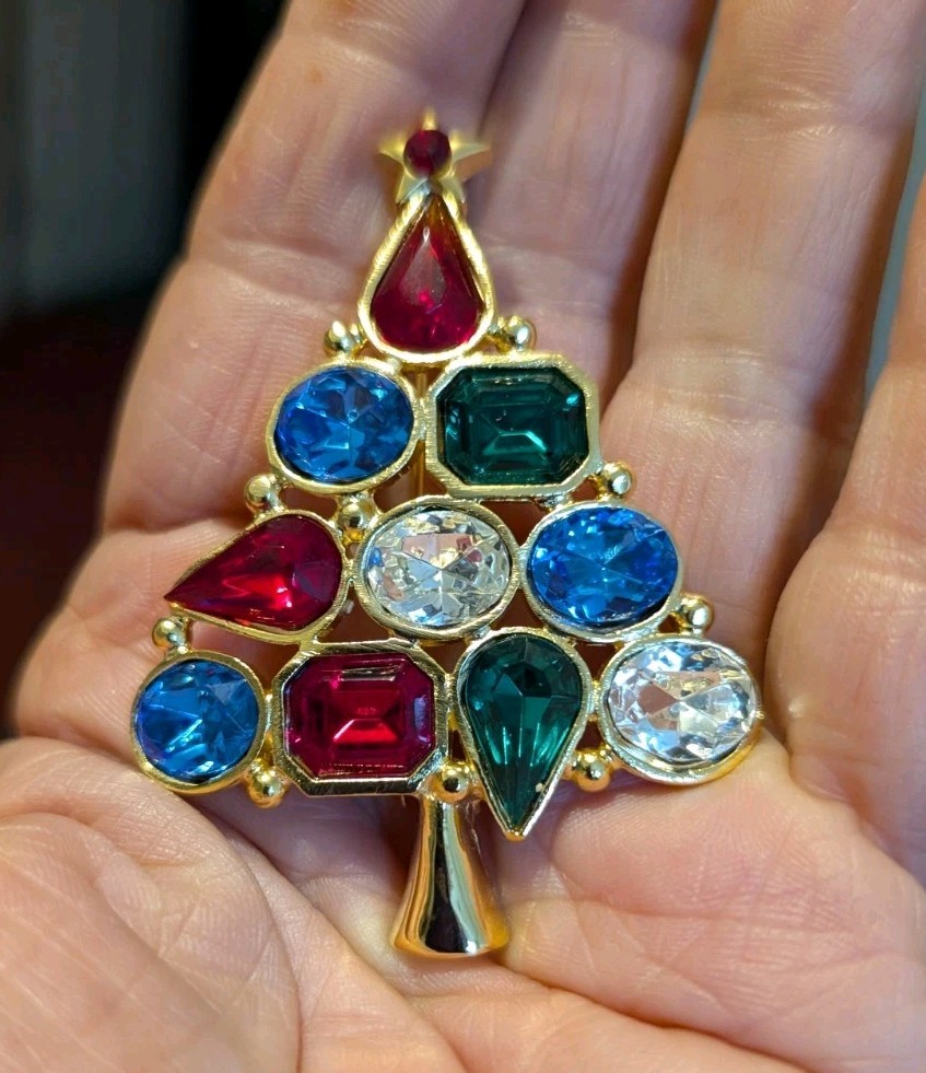 LIA red clear Blue Green Christmas tree brooch nos