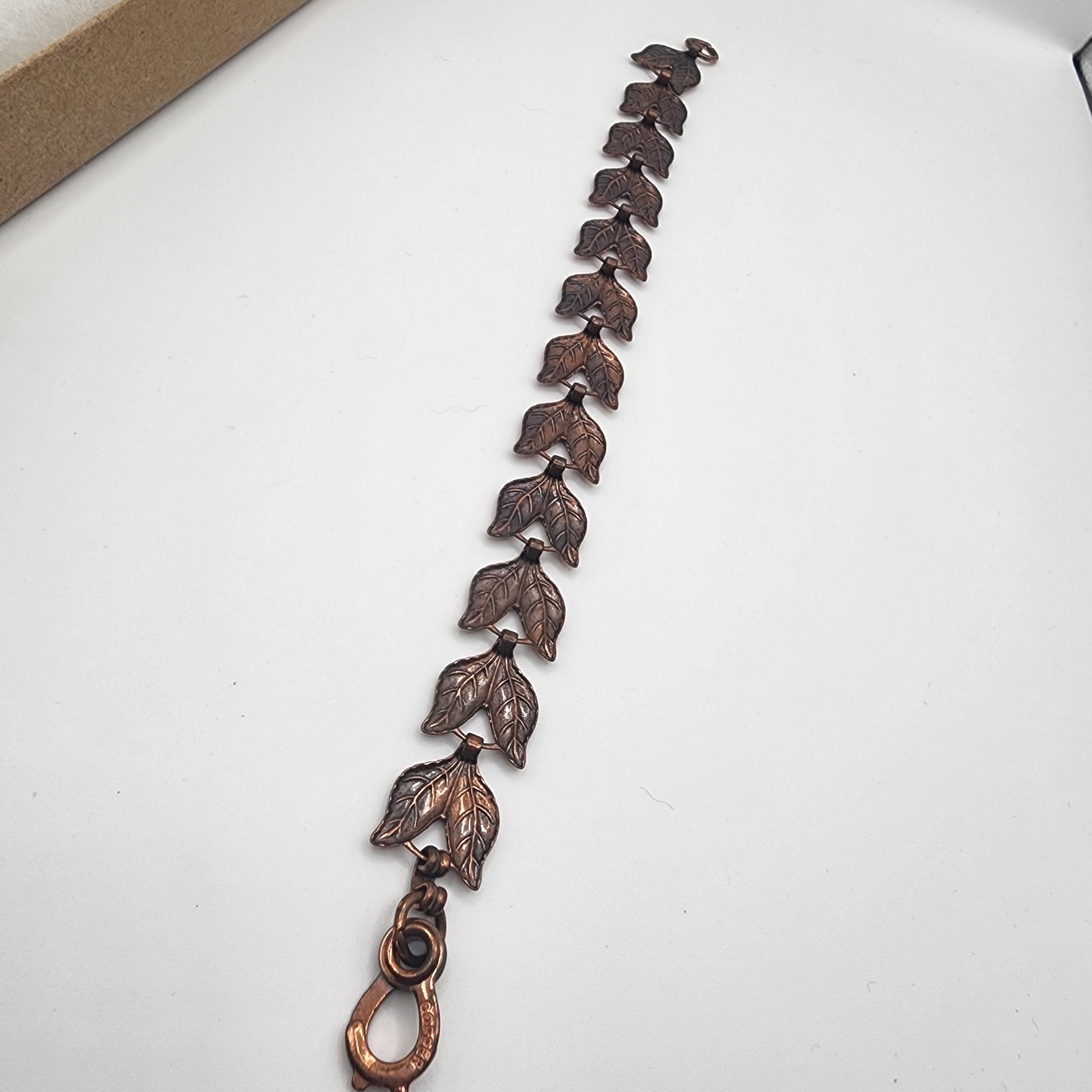 Vintage Copper Leaf Link Bracelet 8″ With Hook Clasp Design Brown Leaves Cool