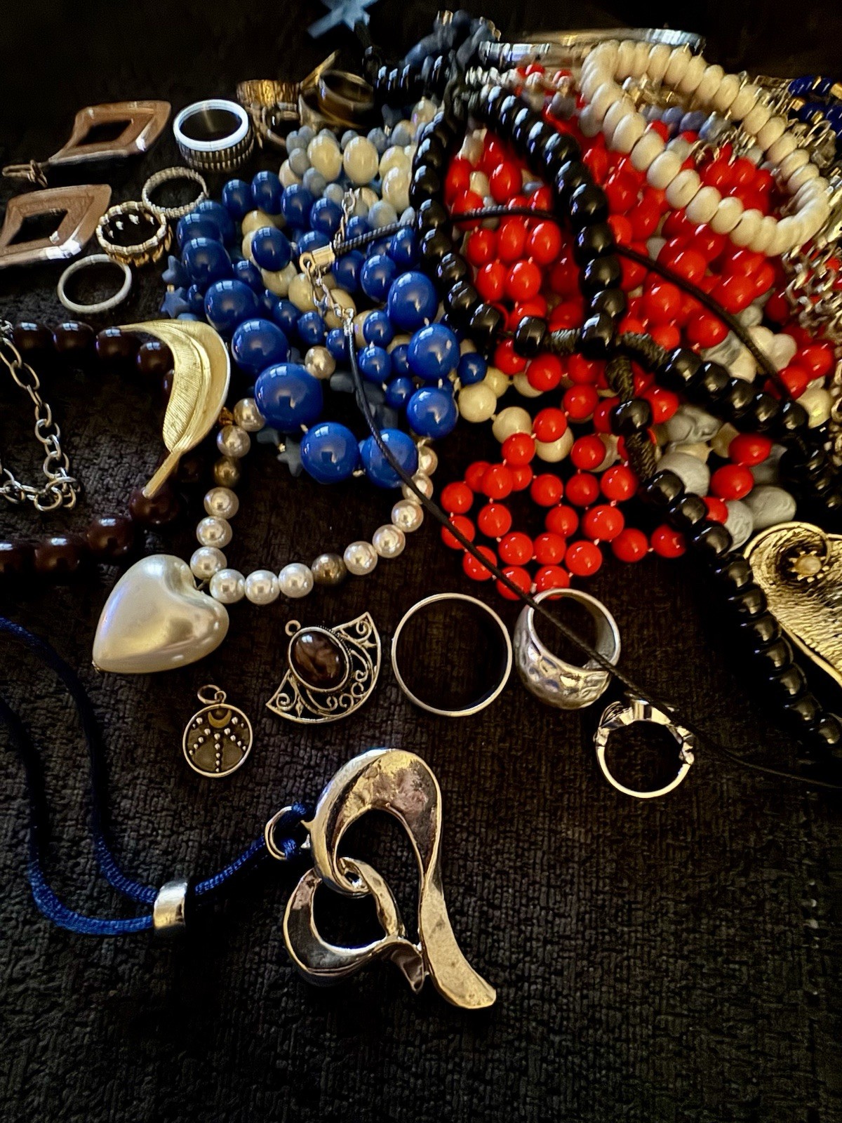 Rings & 52 Things Vintage New Jewelry Collection 22 Rings & More All Wearable