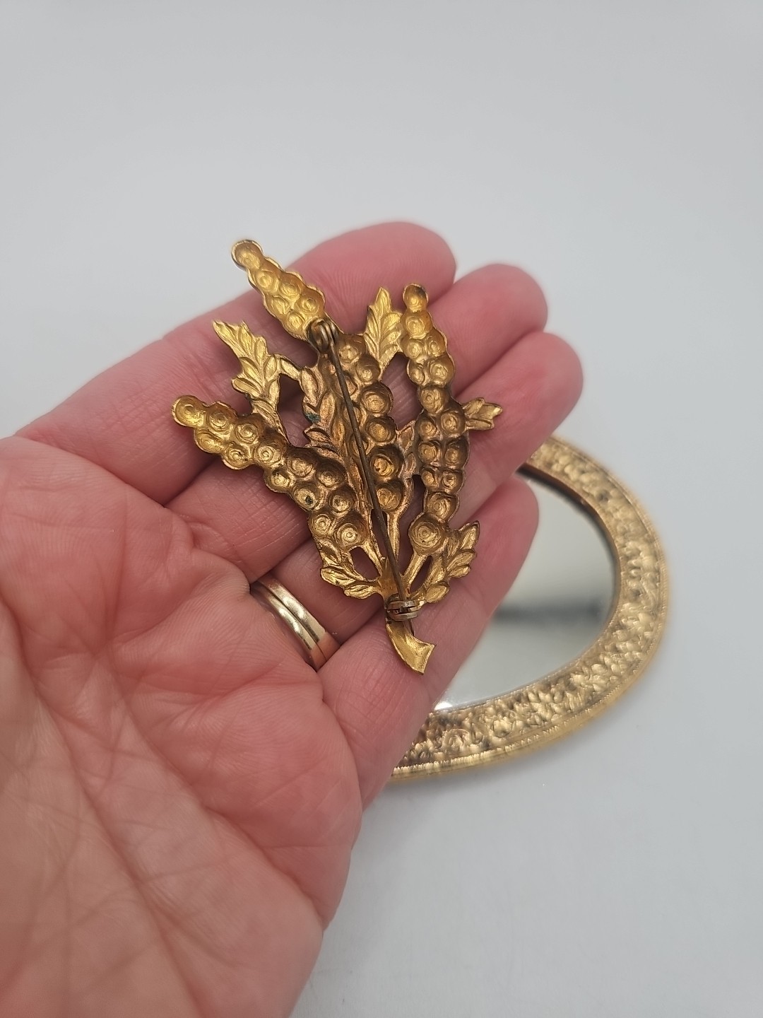 Vintage Art Deco 1920’s Wisteria Flower Floral Enamel Gold Tone Brooch Pin