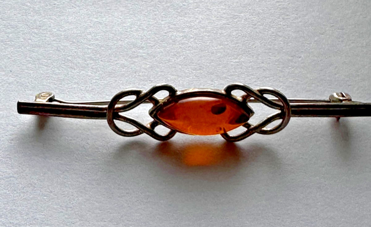 Vintage Sterling Silver 925 Amber Bar Brooch Celtic Knot Design 2″ Pin