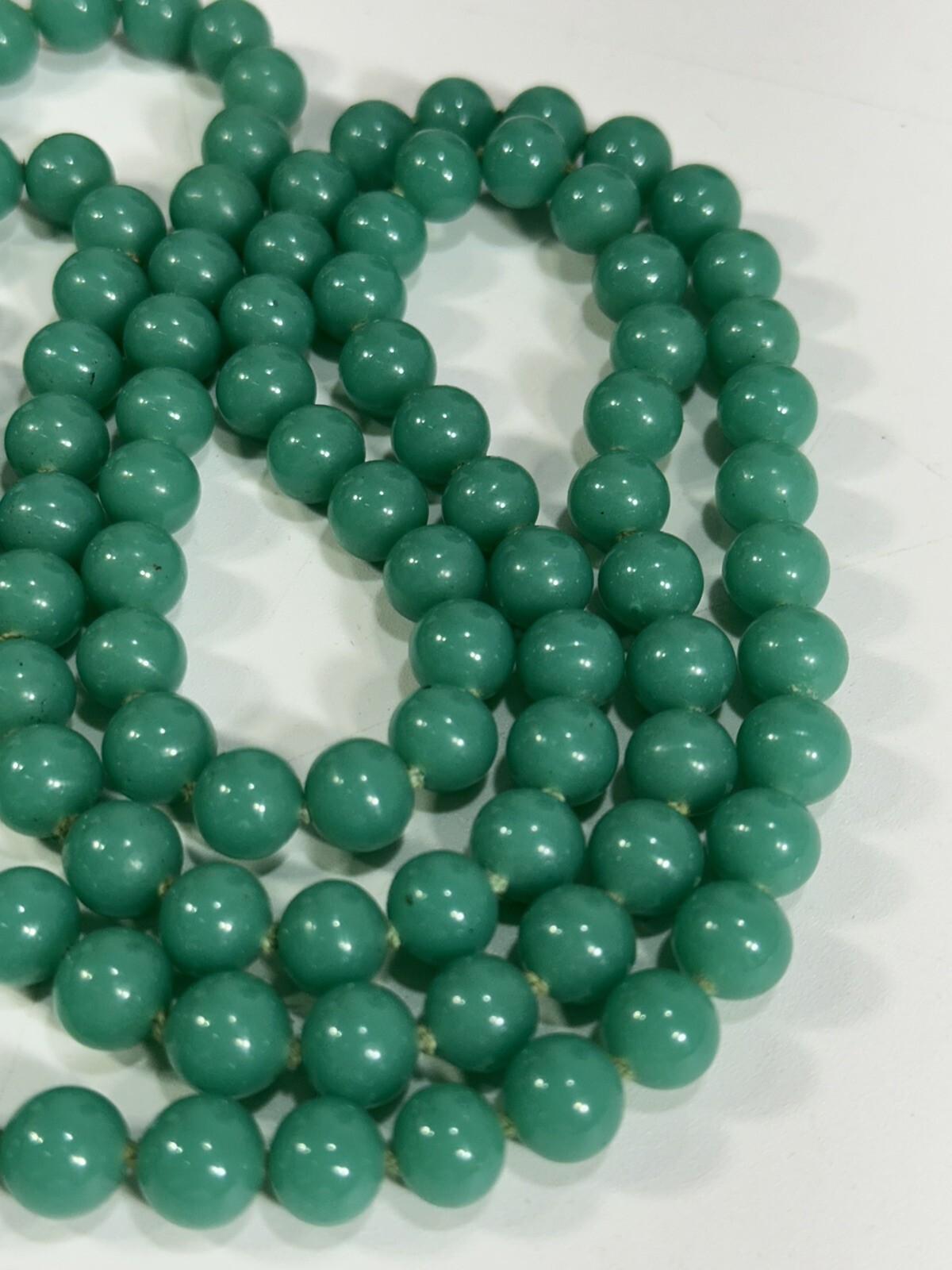 Vintage Double Strands Hand Knotted 13mm Green Jade Glass Beads 20in Necklace