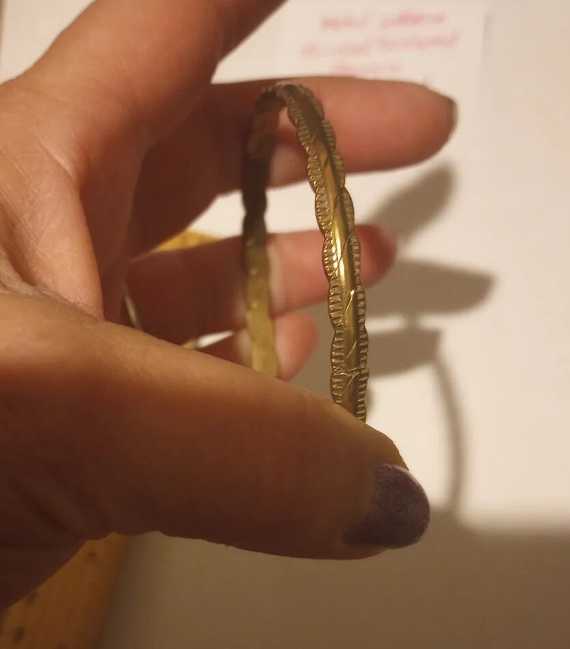 Unknown metal untested unique designed bangle bracelet