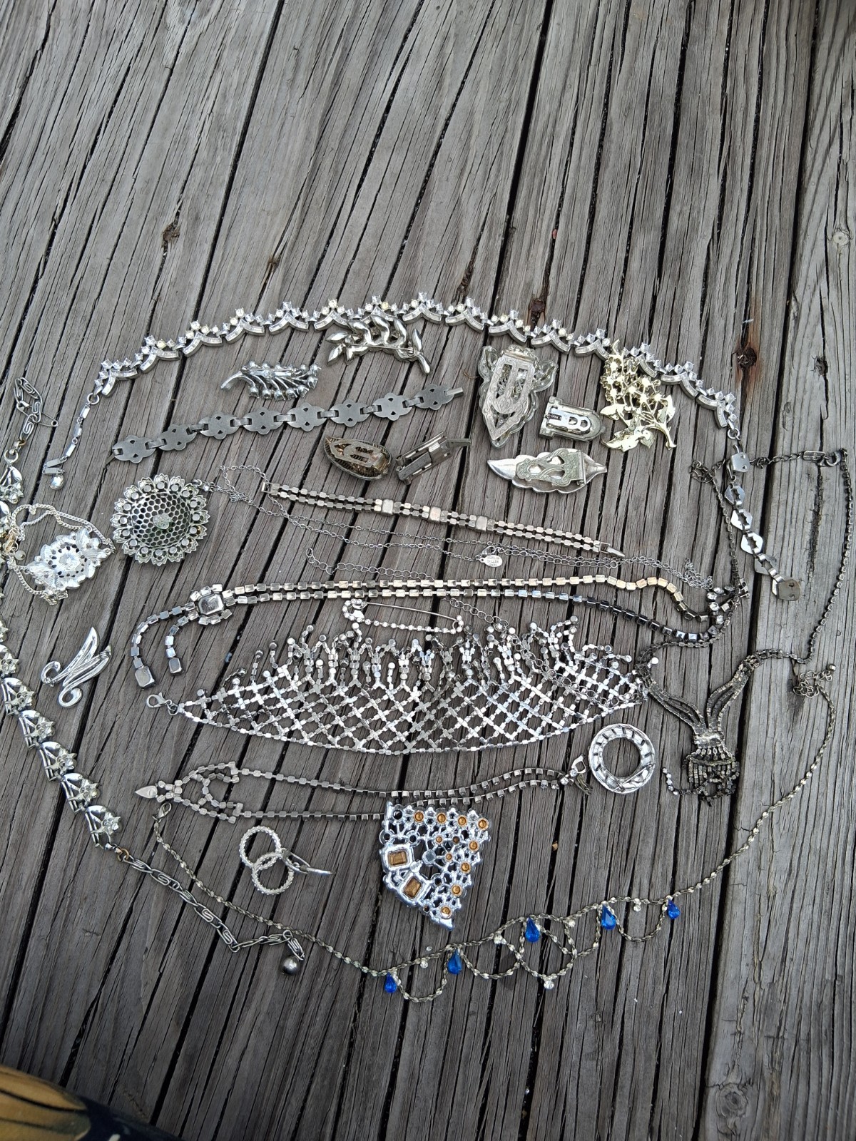 Old Broken Jewelry Lot Necklace Bracelet Repair Reuse Craft Junk Jewelry 25p