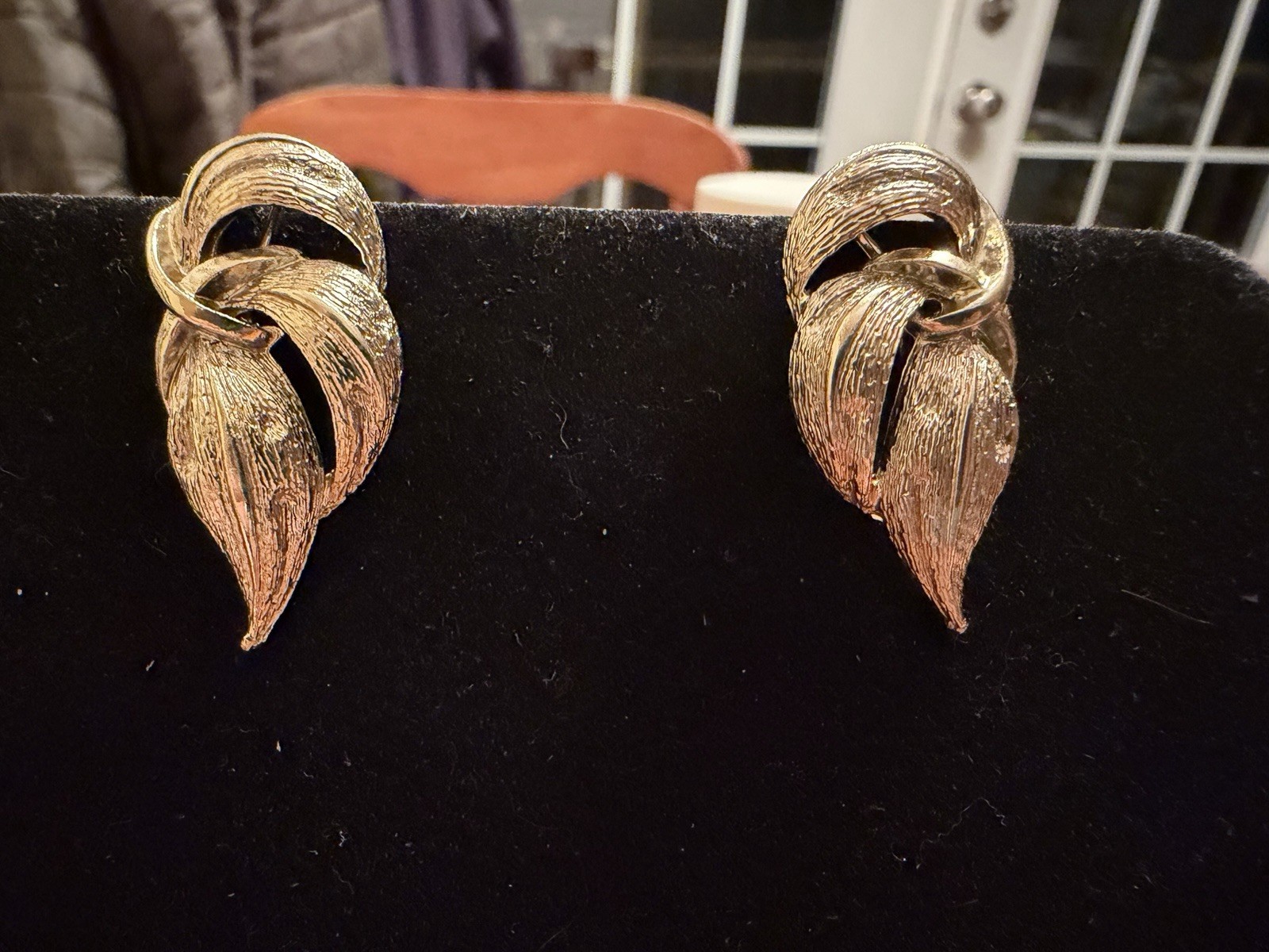 Vintage Coro Clip-On Earrings Set Chunky Gold Tone Leaf