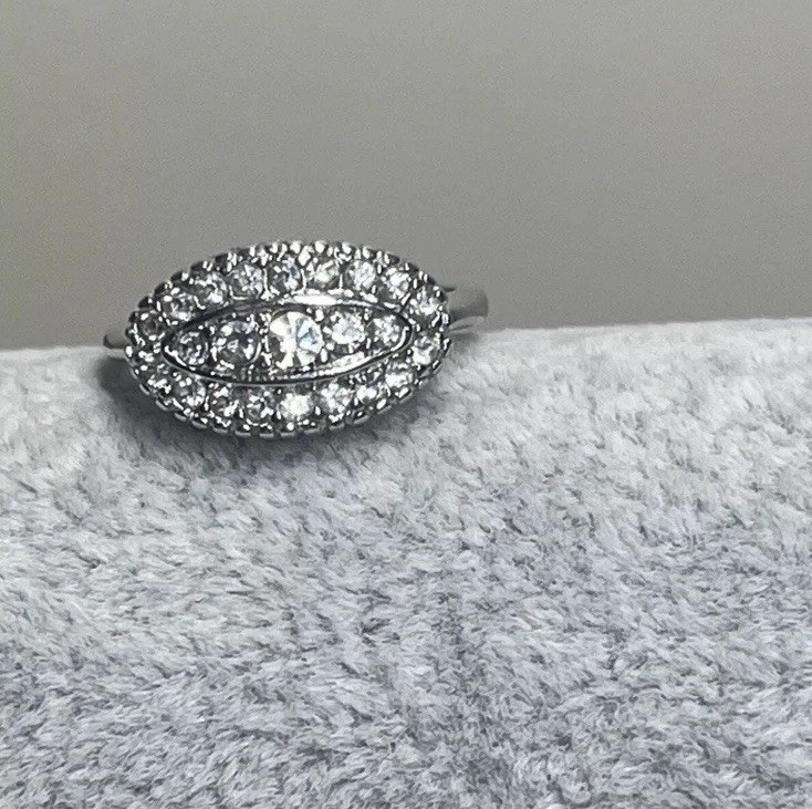 18k White gold HGE Heavy Gold Electroplated Cz Rhinestone Ring Vintage Size 7