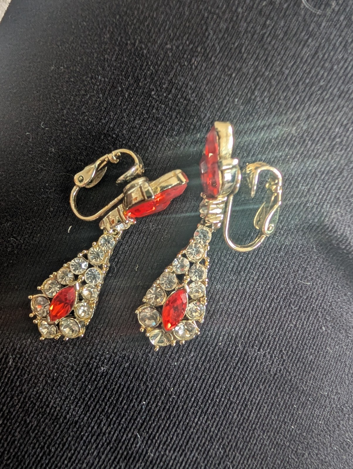 Costume Jewelry Set From 1960s, Braclet, Clip On Earrings, Broche