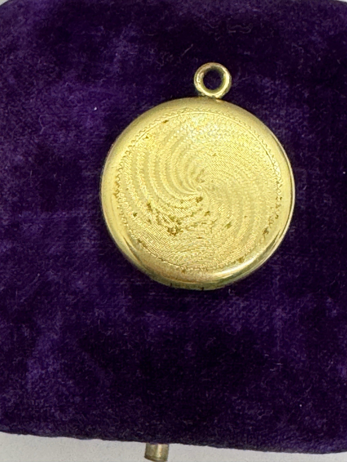 Vintage Etched Gold Photo Locket Pendant Charm