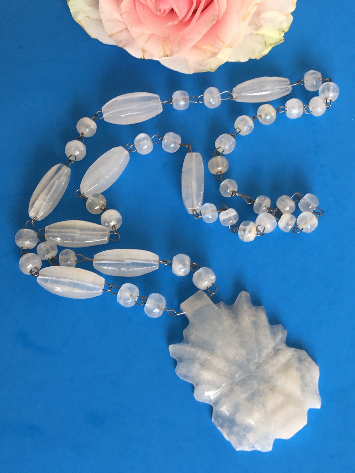 Vintage WHITE BLEACHED MEXICAN ONIX Carved NECKLACE Beaded TRIBAL Slip On 24″