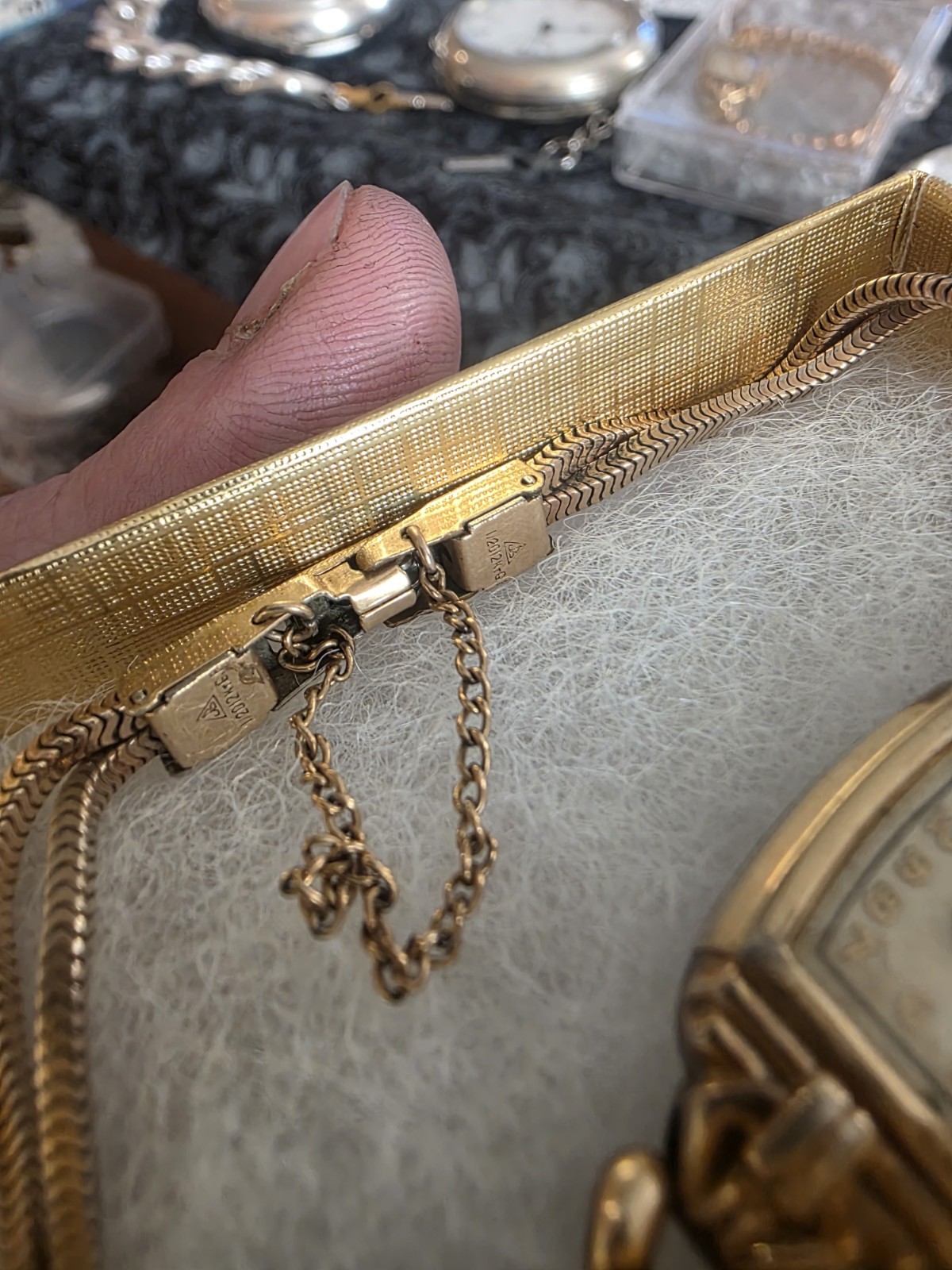 Vintage Lady Elgin Wristwatch & 12k 1/20 Gold Filled Bracelet Clasp Very Nice!