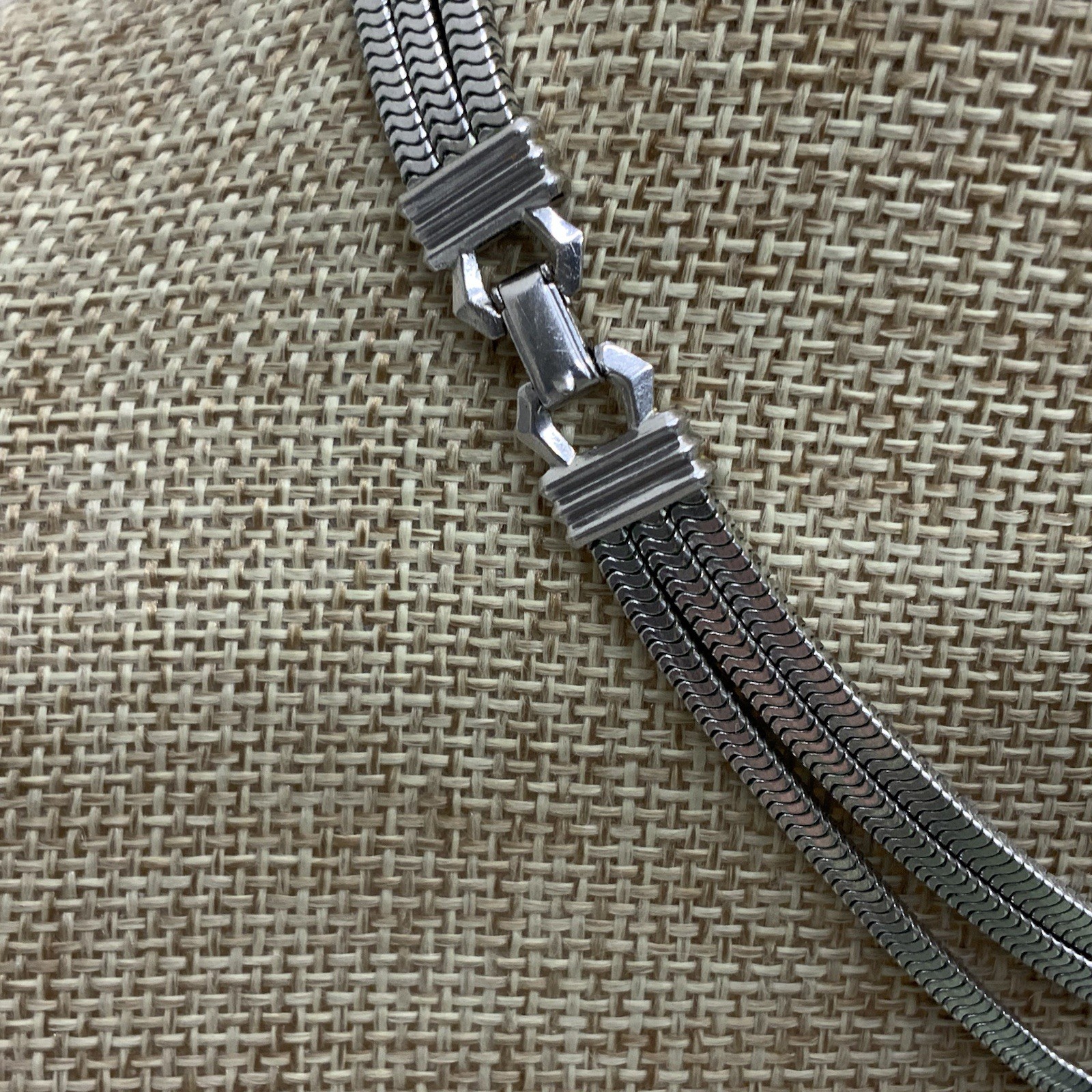 Vintage silver tone triple chain snake chain choker necklace