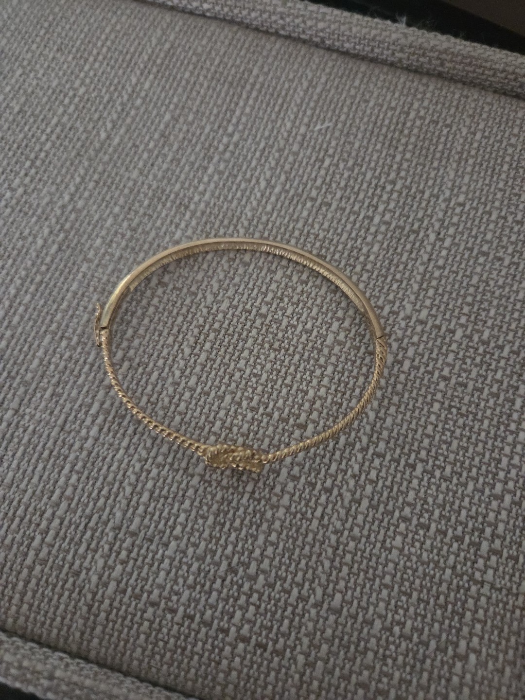Vintage 9ct(375) 50’s United Kingdom Love Knot Bangle Bracelet Solid 15gr