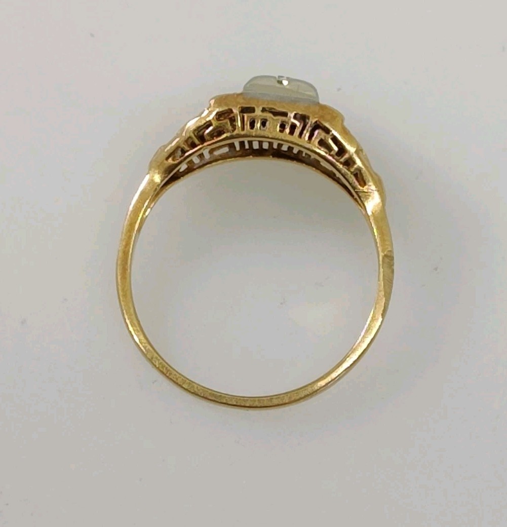 Vintage or Antique 14K Gold & Diamond Estate Art Deco Design Ring Size 7.5