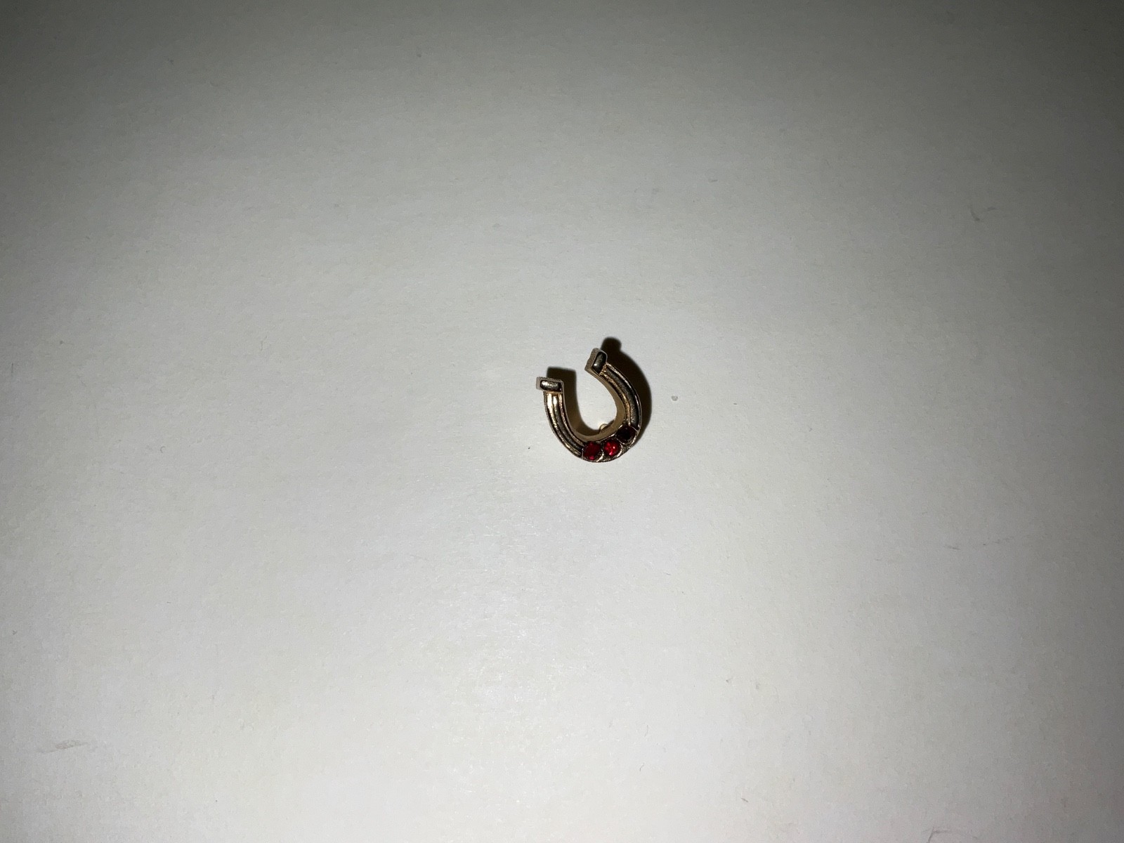 Antique Victorian 10K Solid Gold & Garnet Horseshoe Lapel Pin / Tie Tack Mint