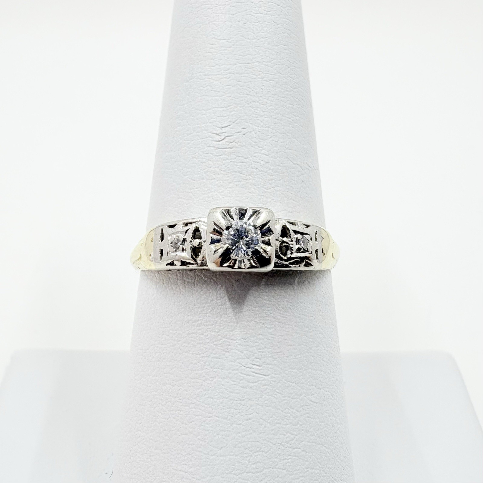Vintage 10k Two-Tone Gold Natural Diamond 3-Stone Ring Size 7.25