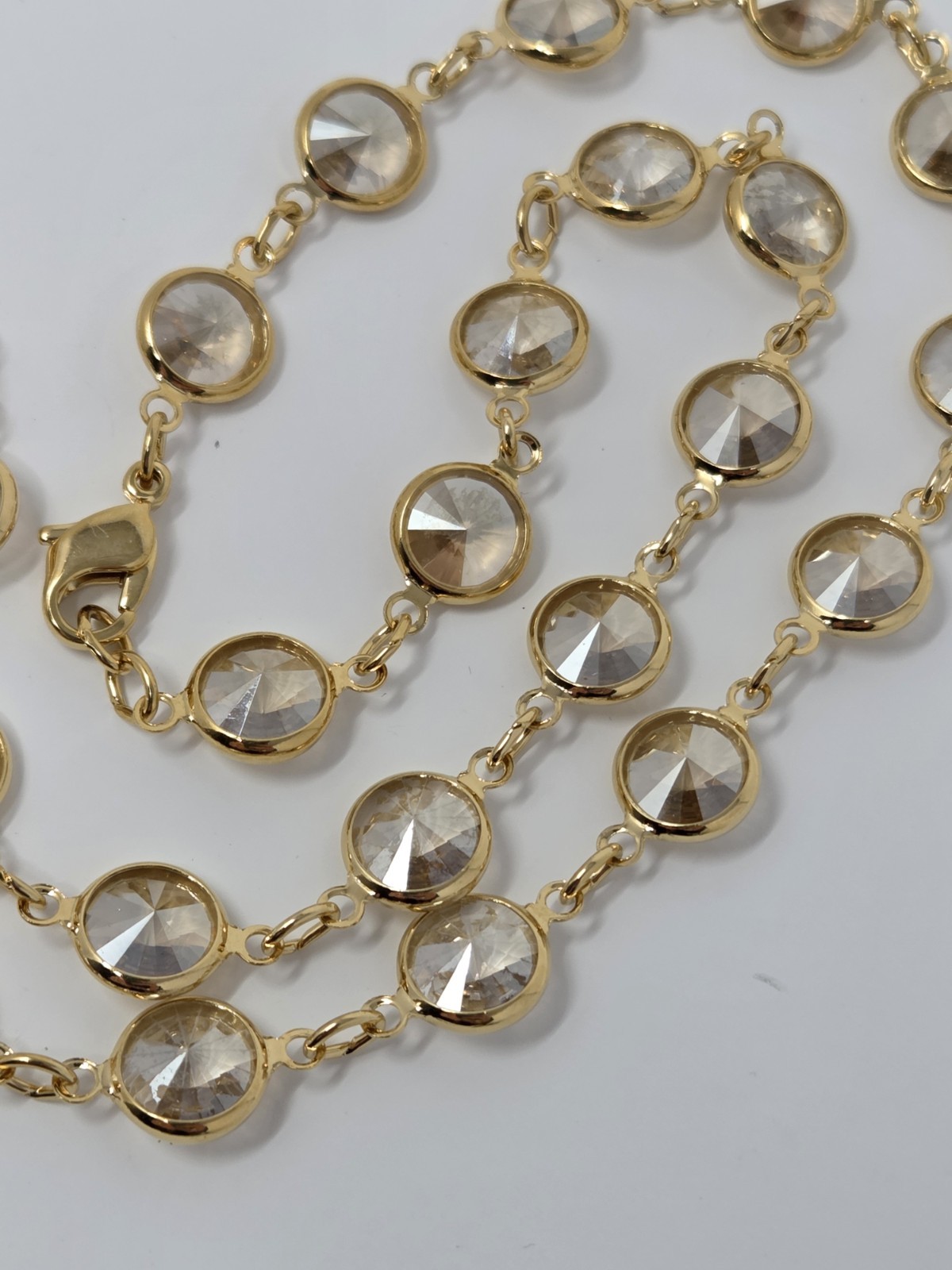 Champagne Crystal Bezel Necklace Gold Tone Vintage 17.5 Inches Sparkly!