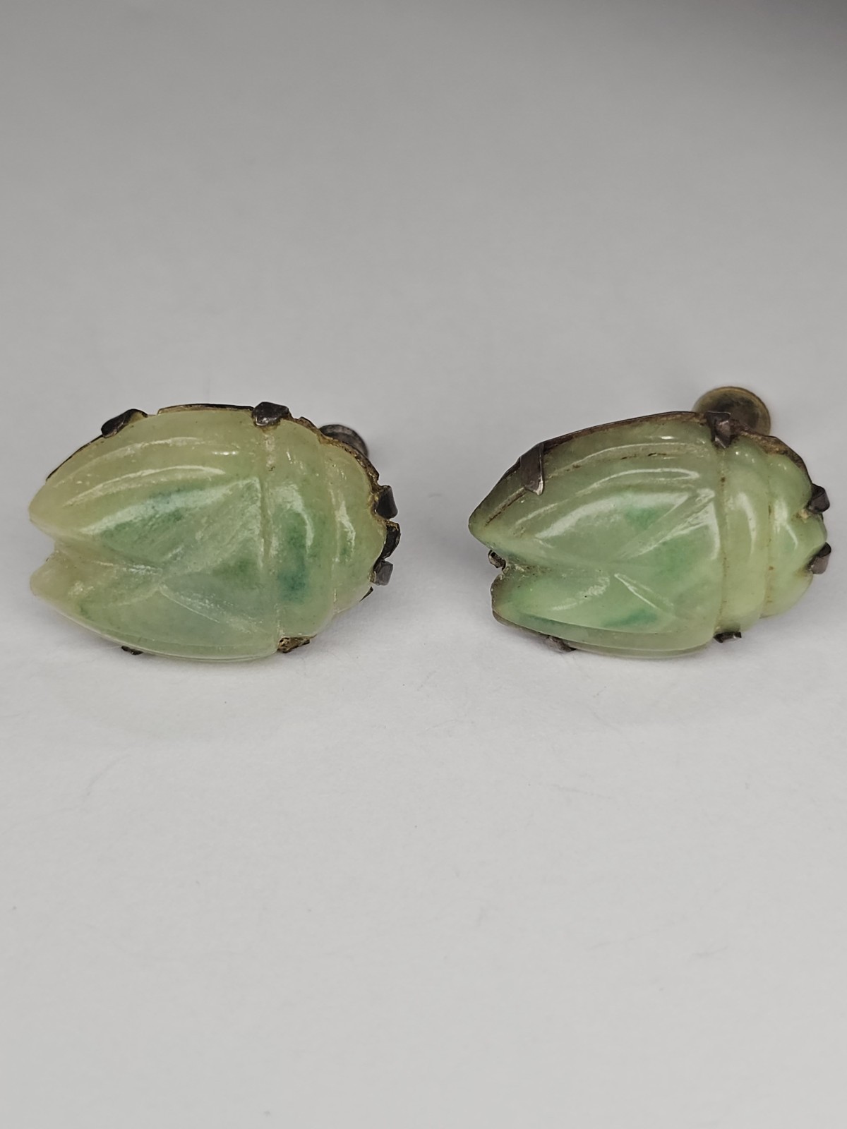 Vintage Carved Green Jade Jadeite Leaf Cicada Sterling Silver Screw Back…