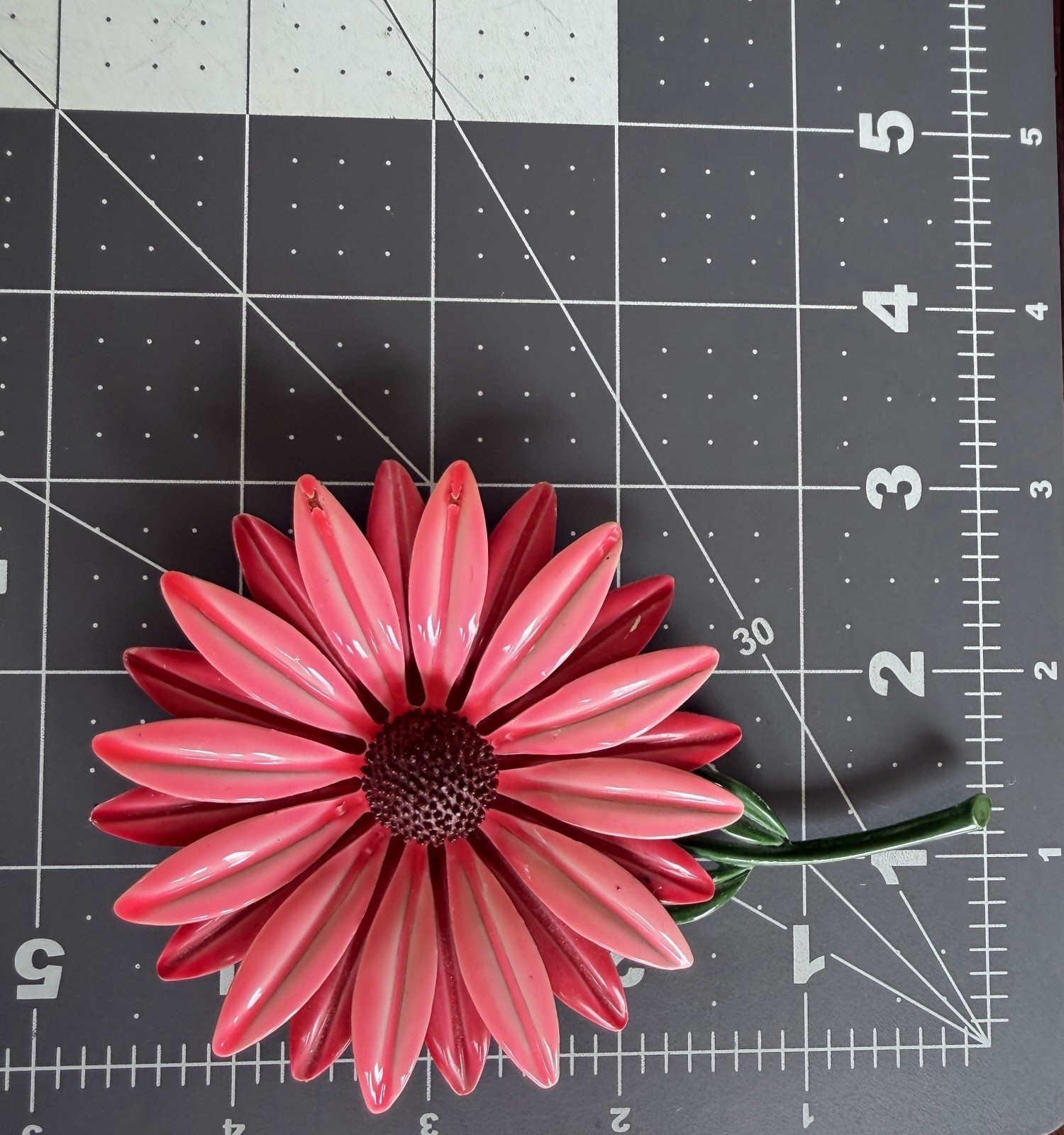 1960s Pink Enamel Celluloid Daisy Flower Brooch Pin Large Mod Statement 4 3/4”!