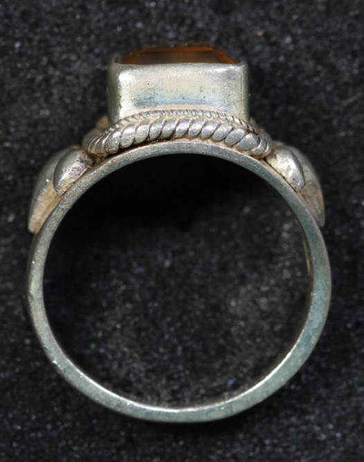 Vintage – Sterling Silver Ring – with Unknown Gemstone