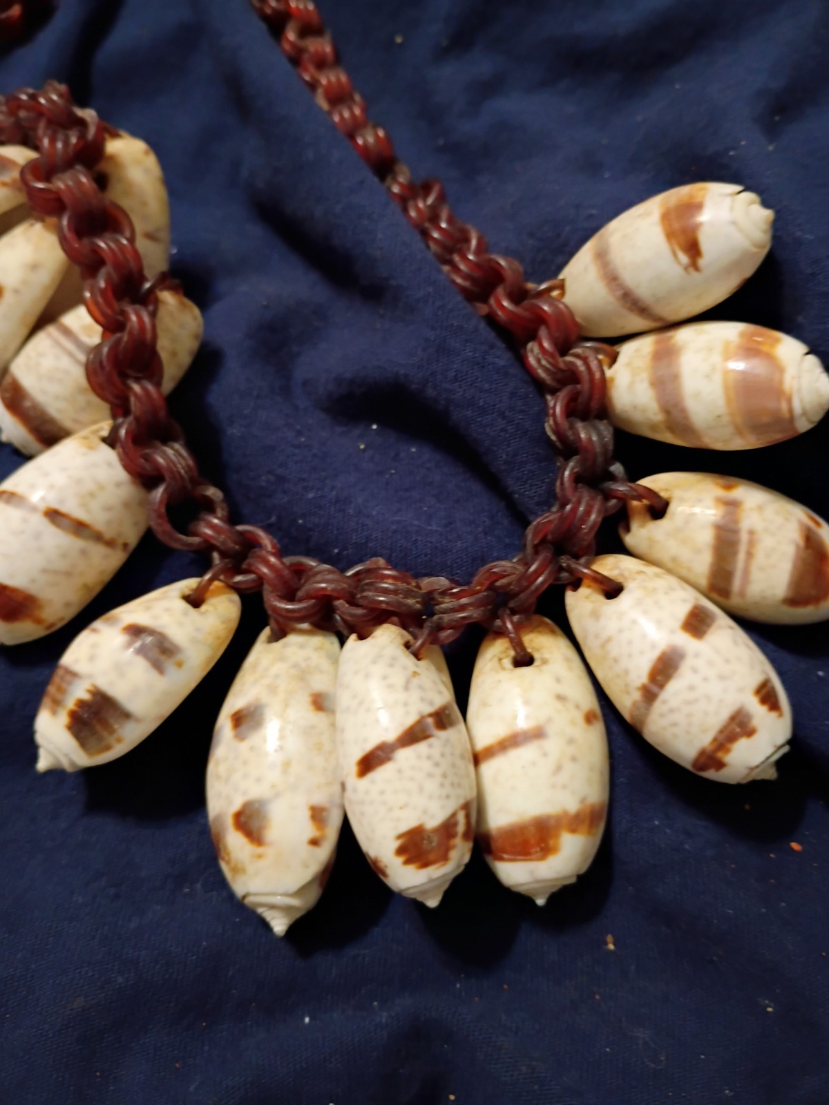 shell necklace vintage