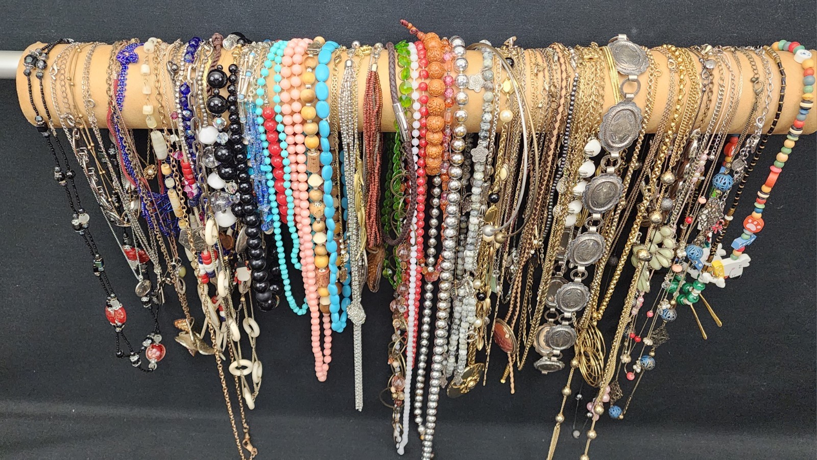 Estate Vintage Costume Jewelry Large Lot 6 LBS Over 100 Necklaces Retro