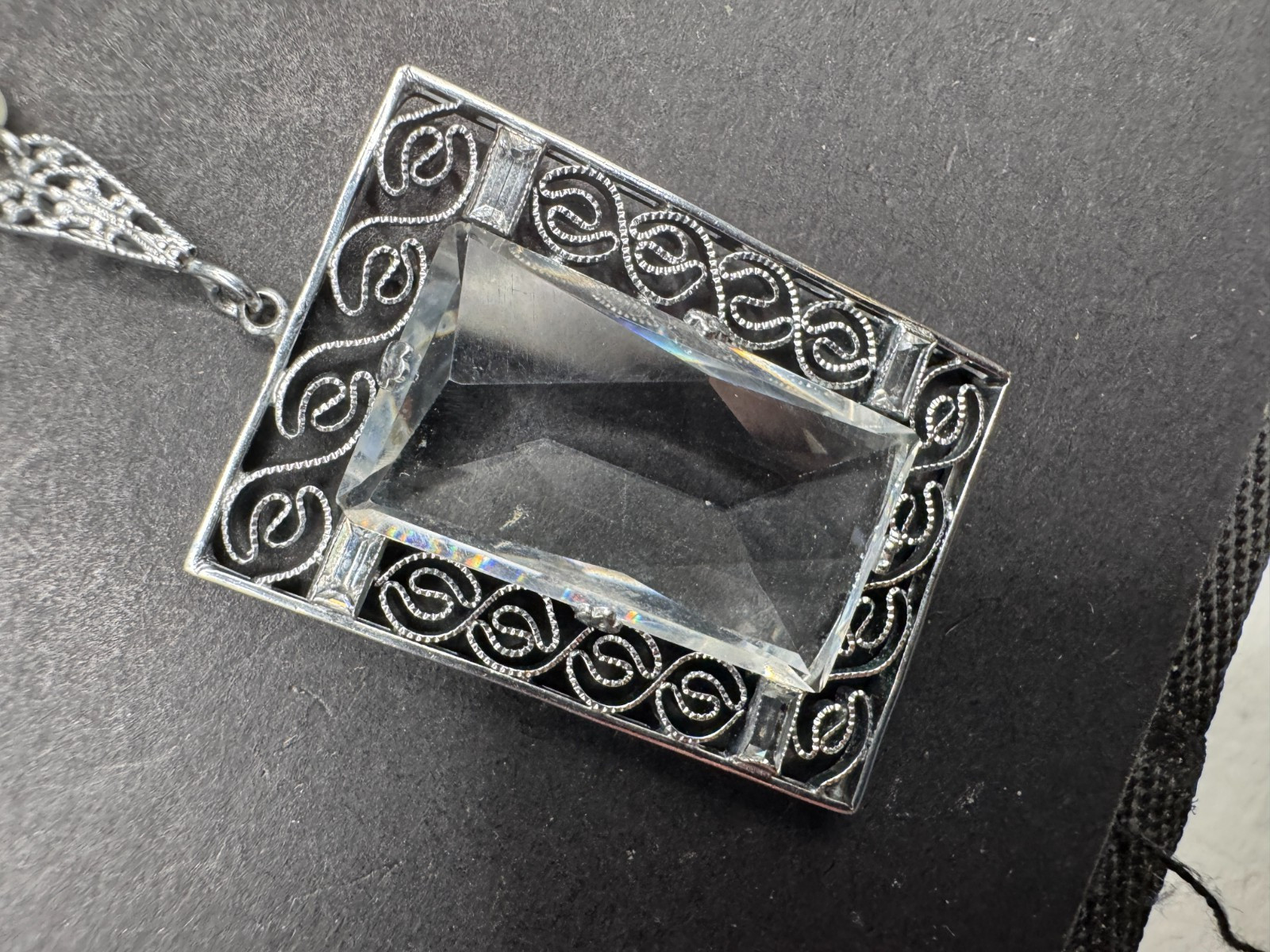 Art Deco Filigree Crystal Chain & Pendant Silver Tone