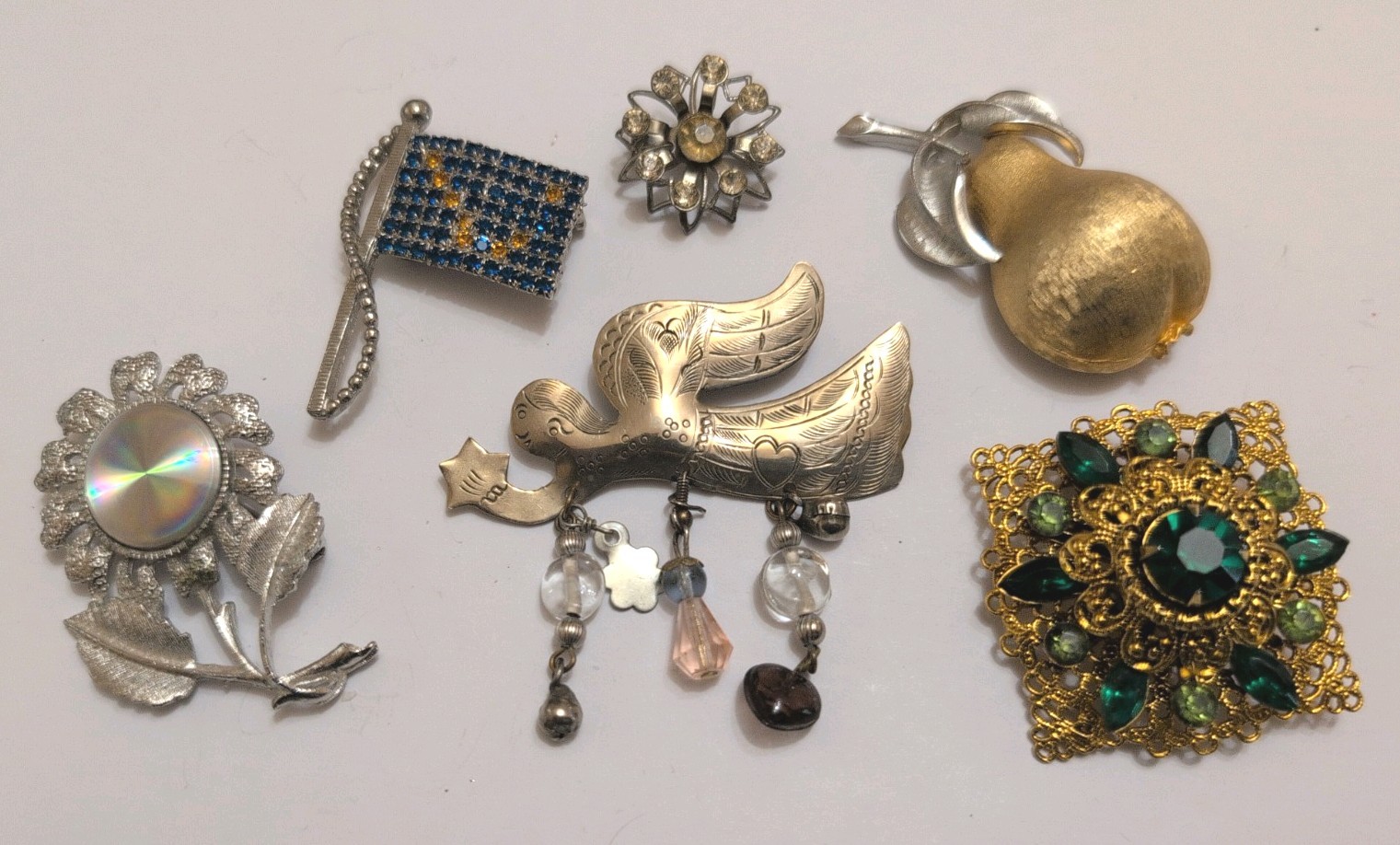 Vintage Variety Lot Of 6 Brooches/Pins In Gold And Silver Tones Some Signed