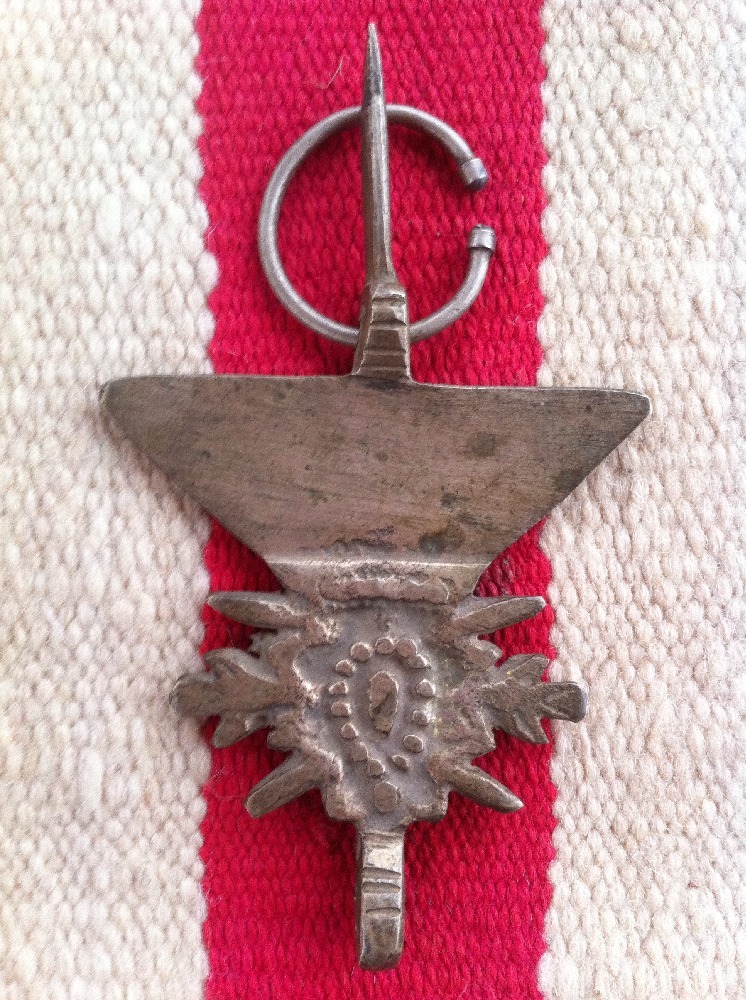 Vintage Moroccan Fibula Hand Tooled Metal Alloy Med. Sz