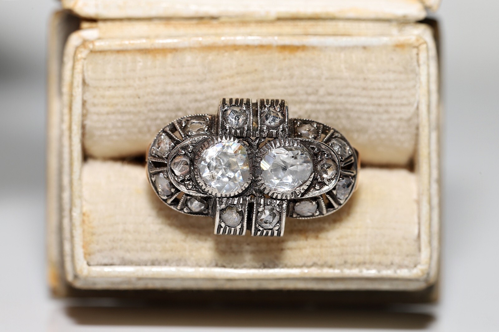 Antique Circa 1900s 14k Gold Top Silver Natural Rose Cut Diamond Decorated Ring