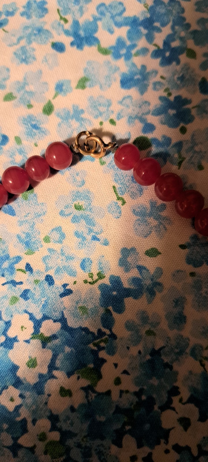 Vintage Red Beaded Necklace With A Cluster Of Grapes And Green Leaf Beads 21 In