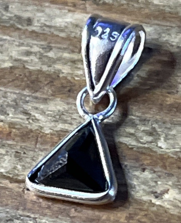 Sterling Silver 925 Black Triangle Pendant 3D Arrow 6mm Pyramid